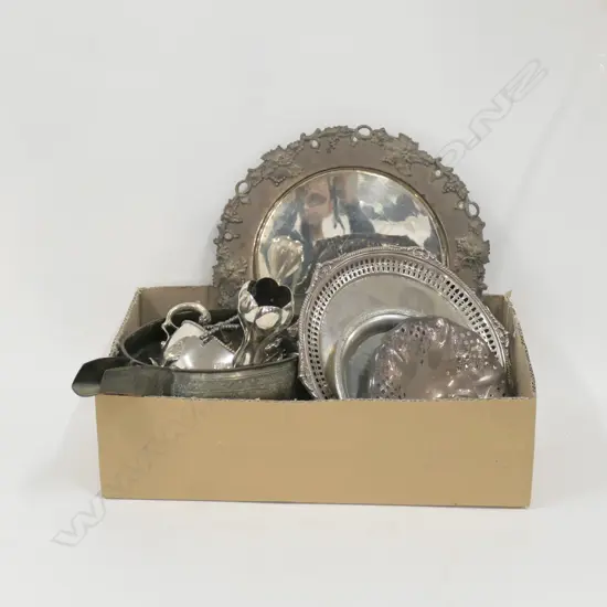 LOT ASST EP WARE TRAYS/CARVER RESTS/ ETC