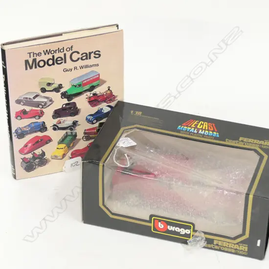 BURAGO 1/18 SCALE FERRARI + MODEL CAR BOOK