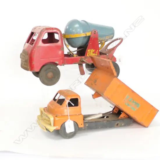 VINTAGE TIN TOY CONCRETE MIXER TRUCK + PICKUP TRUCK (A/F) 