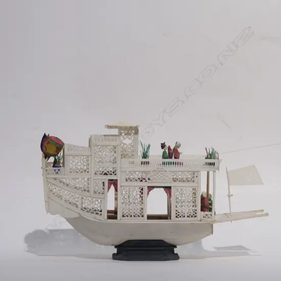 OLD CARVED BONE MODEL JUNK BOAT WITH FIGURES L.345MM