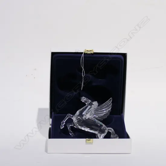 SWAROVSKI CRYSTAL  'PEGASUS' 1998 + STAND