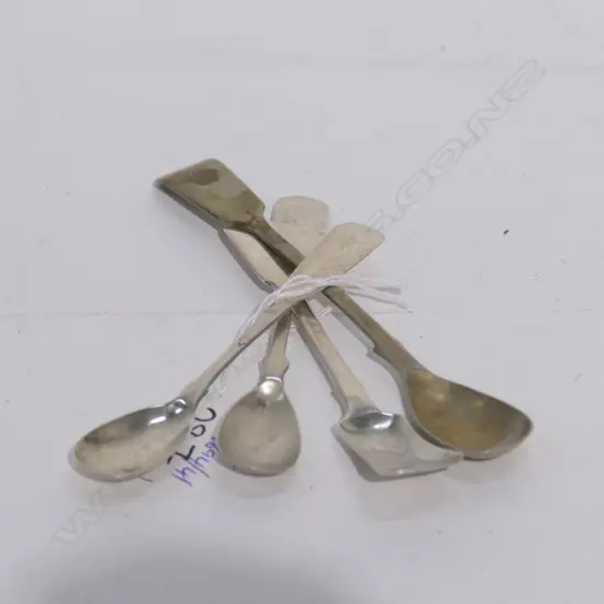 3 STERLING SILVER MUSTARD SPOONS +ONE, 40G