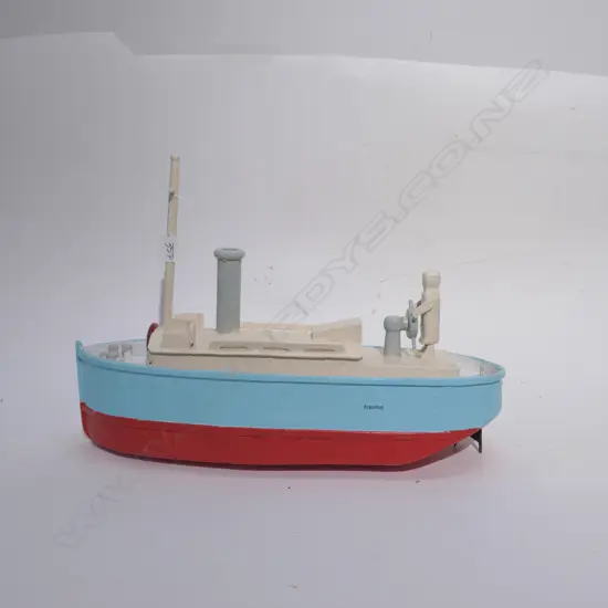 FOLK ART SCRATCH BUILT MODEL BOAT 'RUNGAPUKE'