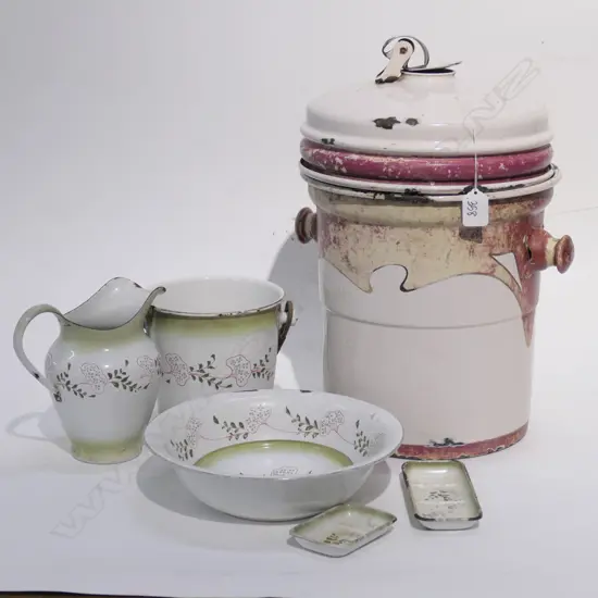 LOT ASST ENAMEL WARE WASH SET ETC H 400 MM