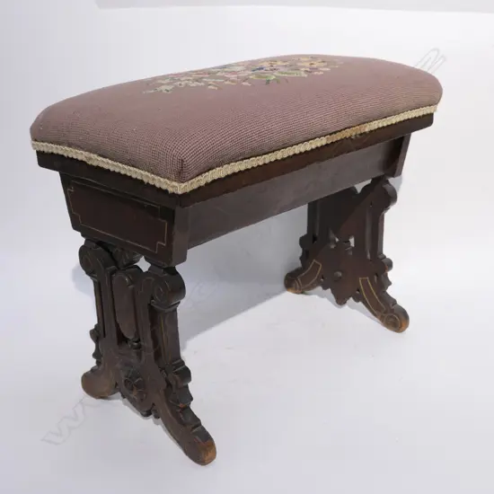 SMALL EMBROIDERED TOP STOOL