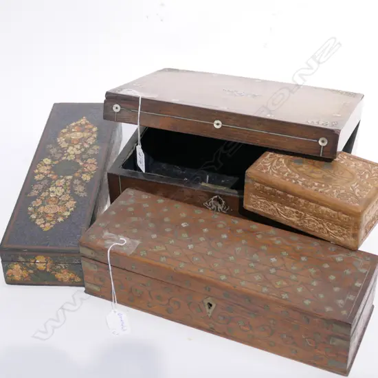 ASST VICT. BOXES + 1 - SOME FAULTS L. 300