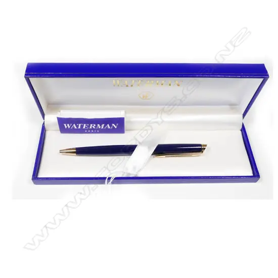 CASED WATERMAN PEN