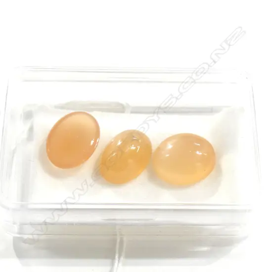 3 X GOLD CATS EYE MOONSTONE CABOCHONS 19.7CT