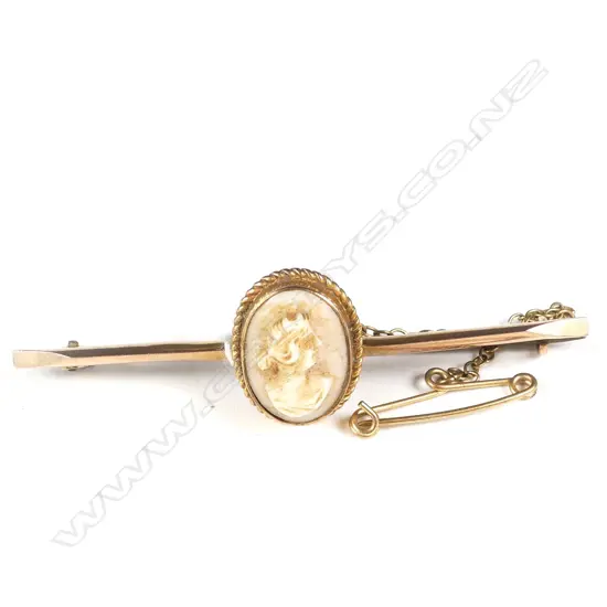 9CT GOLD CAMEO BAR BROOCH 3.05gm