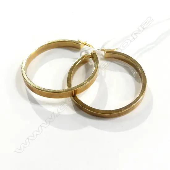 9CT GOLD EARRINGS 3.48GM