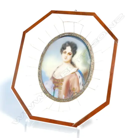 VINTAGE IVORY FRAMED H/PAINTED PORTRAIT MINIATURE