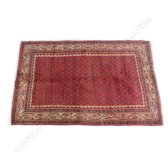 An Iranian Arak hand knotted rug