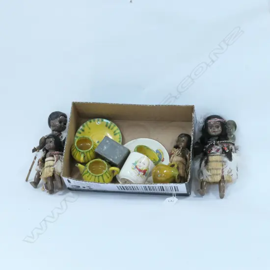 4  VINTAGE MAORI COSTUME DOLLS NURSERY CHINA ETC