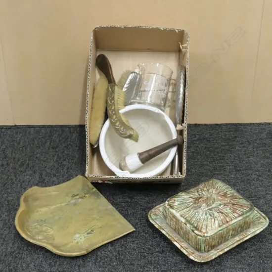 LOT MIRROR / MORTAR + PESTLE / BRUSH ETC