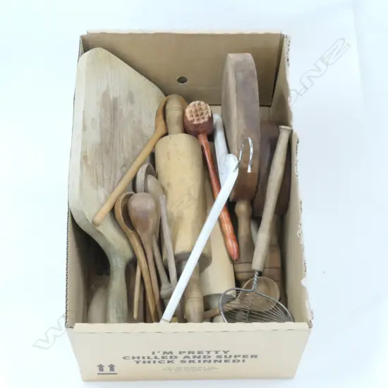 LOT VINTAGE ROLLING PINS ETC