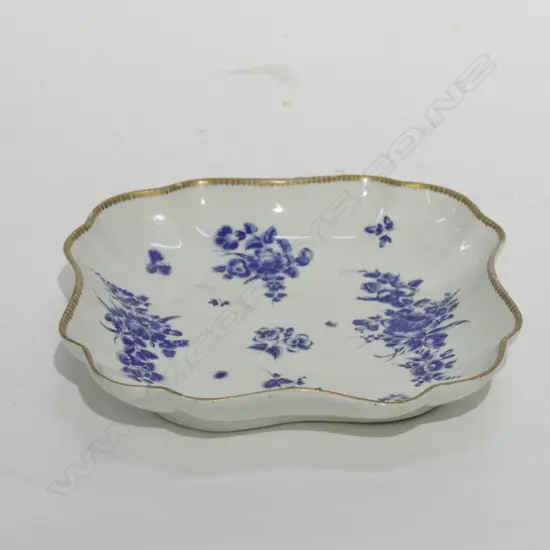 EARLY B&W WORCESTER DISH