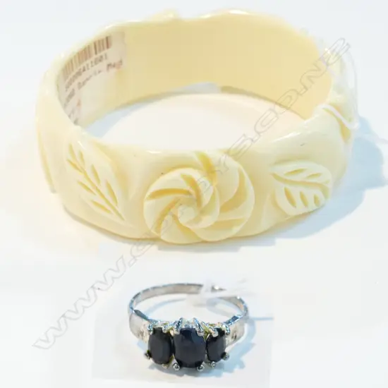 SIL ? SAPP. 3 STONE RING;& BAKELITE BANGLE