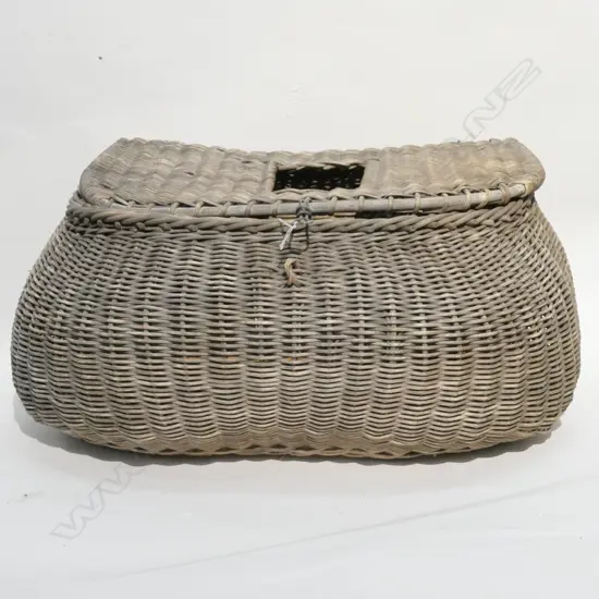 WICKER FISHING BASKET L. 470