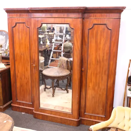 VICT. MAHOGANY WARDROBE W. 2130
