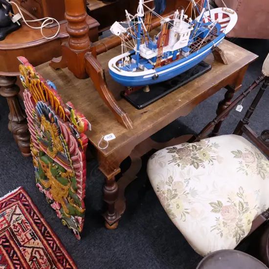 WALNUT EUROPEAN SIDE TABLE A/F L. 850