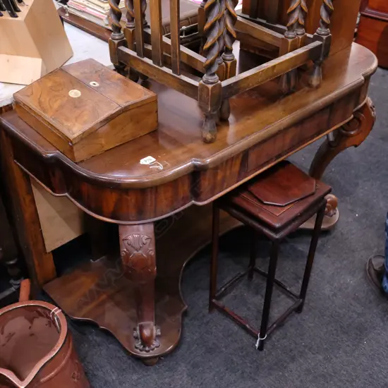 VICT. MAHOGANY WASH STAND L. 1190