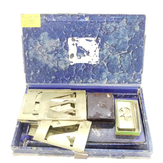 VINTAGE STENCIL SET