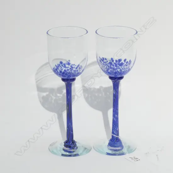 PAIR OF HOGLUND GLASS WINE GOBLETS