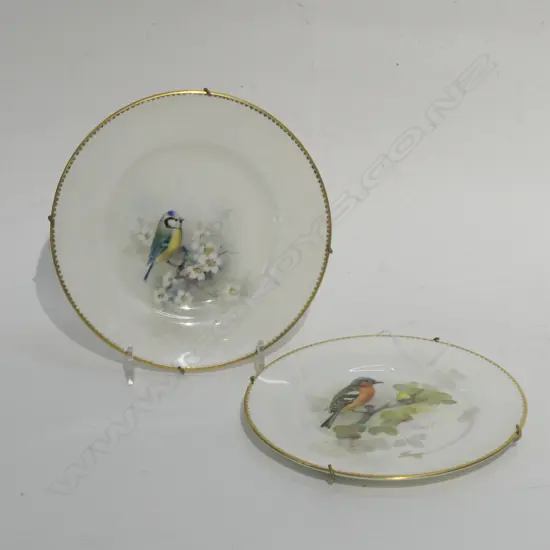 PR R/WORCESTER PAINTED BIRD PLATES BY POWELL