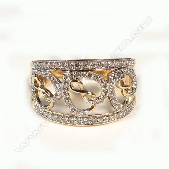 10CT YELLOW GOLD & DIAMOND DRESS RING