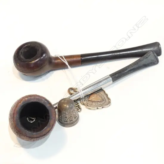 SILVER FOB MEDIALLIAN, THIMBLE + 2 PIPES.