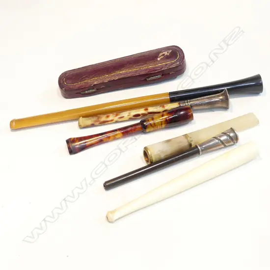 LOT ASST CIGARETTE HOLDERS