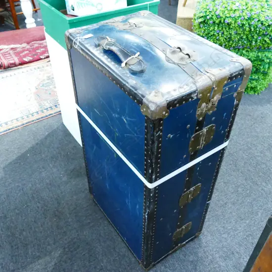 LARGE BLUE TRAVELLING TRUNK L 1000 MM