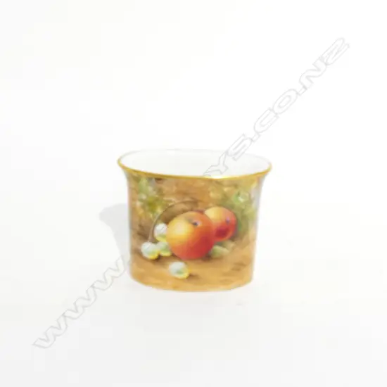 WORCESTER VASE - J. SMITH