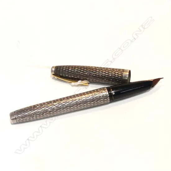 SHEAFFER STERLING SILVER FOUNTAIN PEN 14CT GOLD NIB