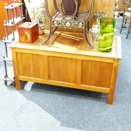 CONTEMPORARY KAURI BLANKET CHEST W 1170MM H 600MM