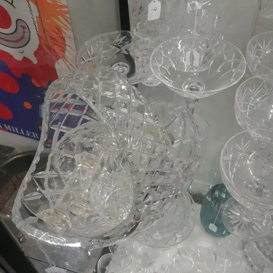 2 CRYSTAL COMPORTS, CRYSTAL BASKET & CONTENTS