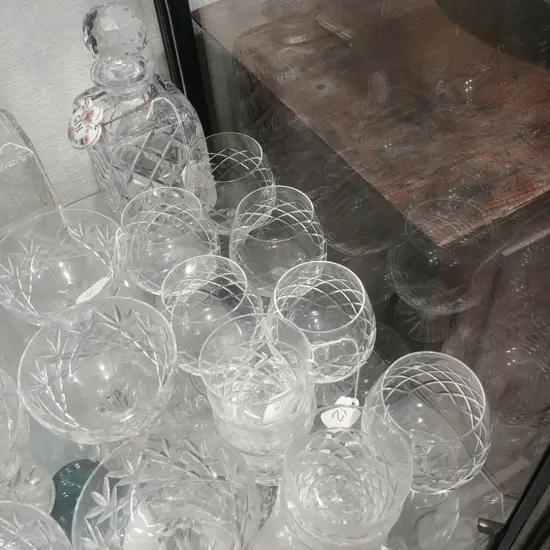 DECANTER & 6 WHISKY & 6 BRANDY GLASSES