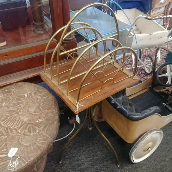 BRASS MAGAZINE STAND