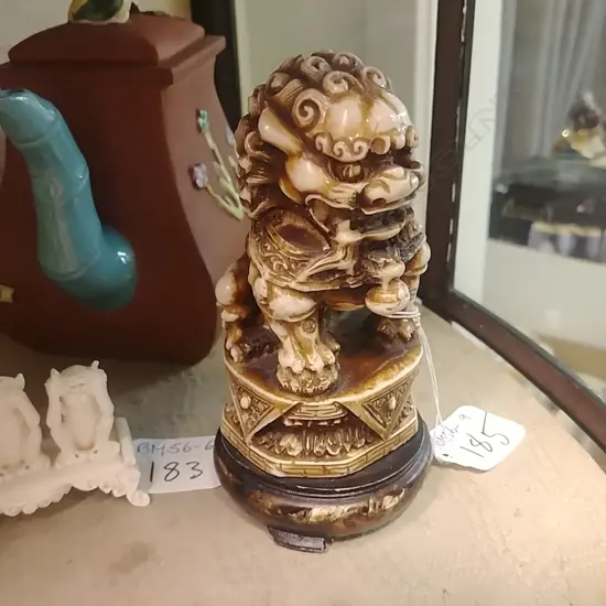 RESIN FOO DOG