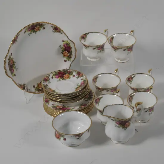 ROYAL ALBERT OCR 21PC TEA SET