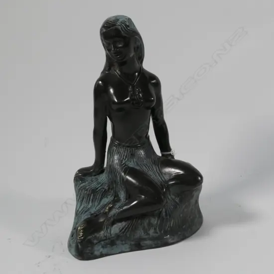 BRONZE PANIA OF THE REEF....