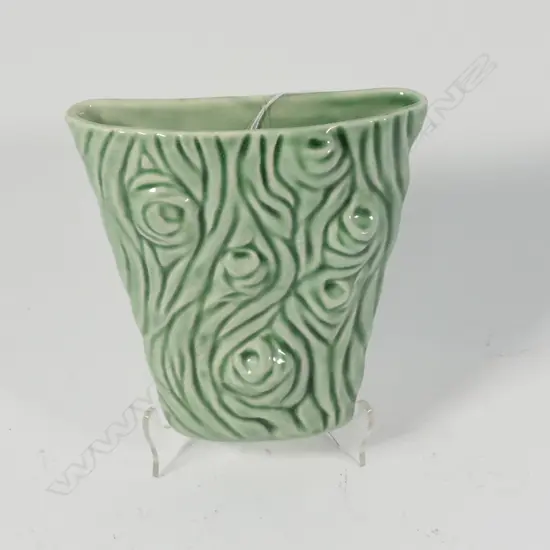 C/LYNN TEA TRUNK WALL VASE H 140 MM