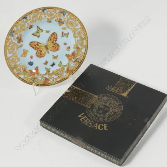 BOXED ROSENTHAL VERSACE BUTTERFLY PLATE D 170 MM