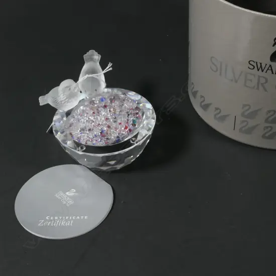 SWAROVSKI BOXED BIRDS FEEDING D 90 MM
