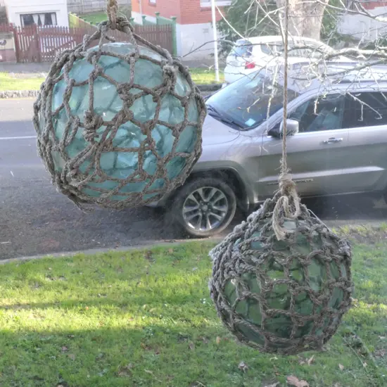 PR OLD GLASS FISHING FLOATS WITH NETTING