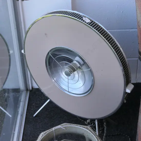 BAUHAUS DESIGN CIRCULAR ELECTRIC HEATER 