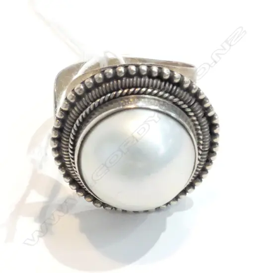 LGE REAL PEARL & SILVER DRESS RING IN GOLD BOX