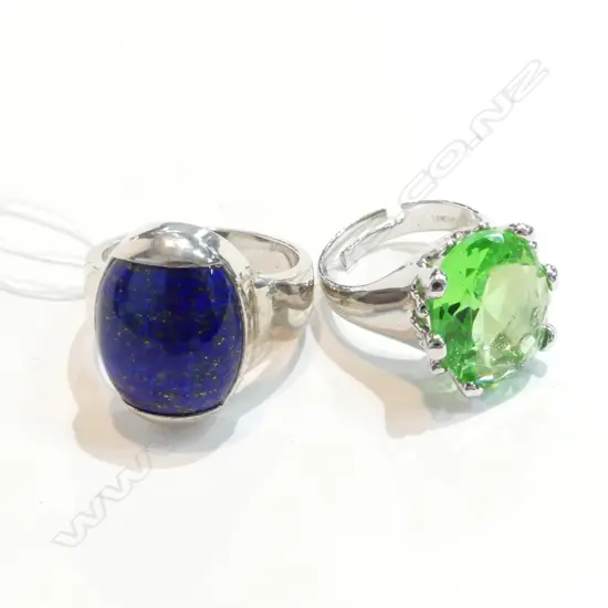 2 RINGS; LGE GREEN STONE & LAPIS LAZULI SILVER RING