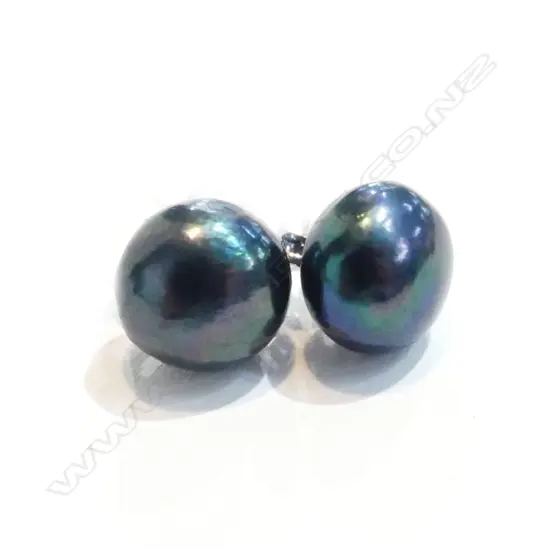 BLACK PEARL EARRINGS