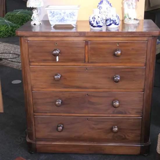 VICTORIAN CURVED CNRS 5 DRAWER CHEST H 1030 MM W 1020MM